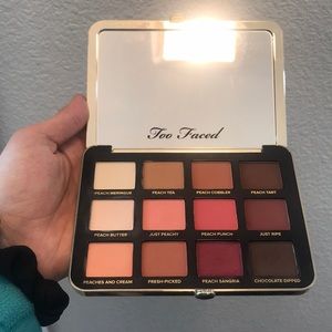 Too Faced Just peachy palette